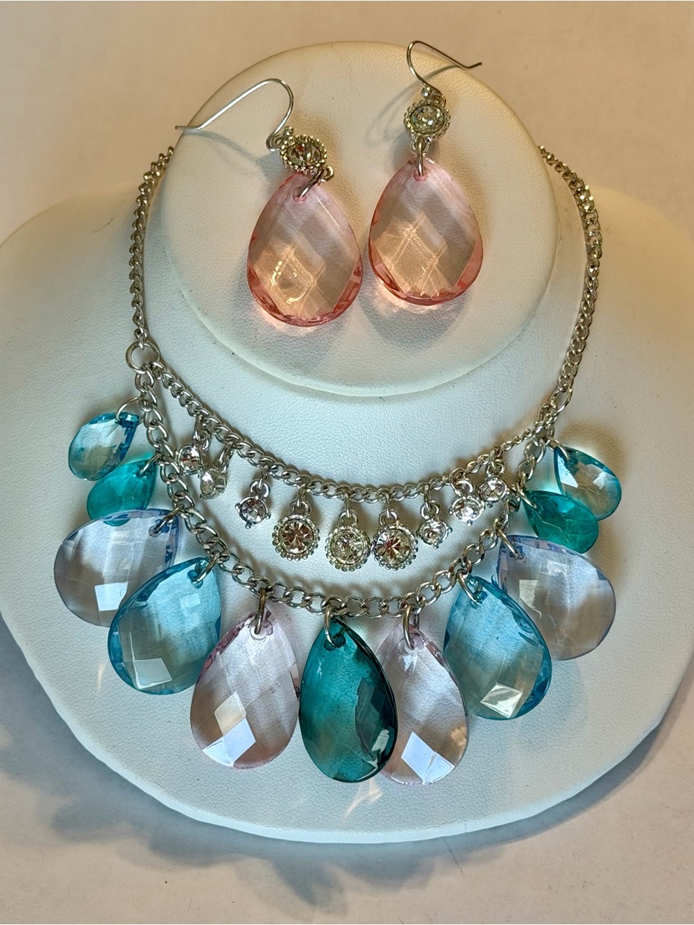 Nine West Multicolor Teardrop Necklace and Earring Set